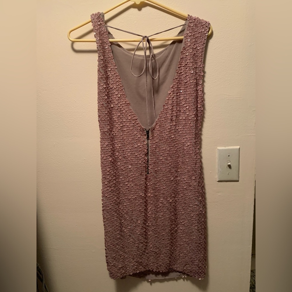Alice & Olivia Dusty Rose Sequin Dress - Picture 7 of 13